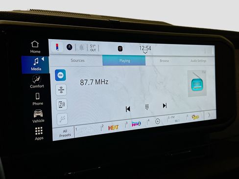 Used 2025 Jeep Wrangler Willys image 21