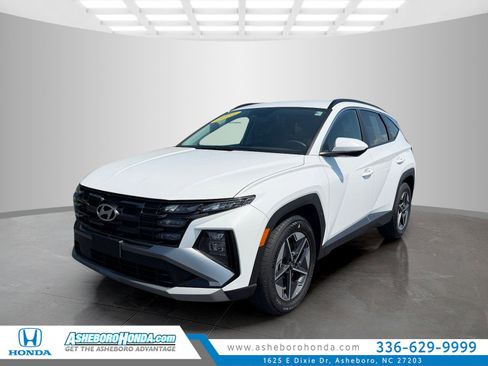 Used 2025 Hyundai Tucson SEL FWD image 1