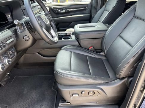 Used 2023 GMC Yukon Denali w/ Advanced Technology Package AWD/4WD image 21