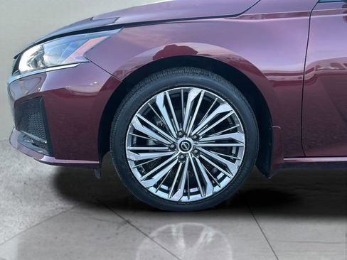 Used 2024 Nissan Altima 2.5 SL image 27