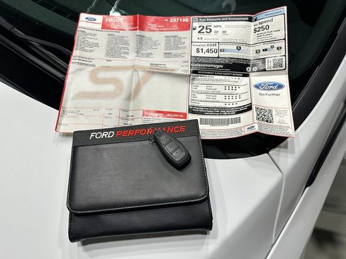 Used 2017 Ford Focus ST FWD image 35