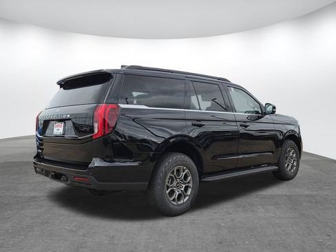 New 2026 Ford Expedition Active RWD image 2