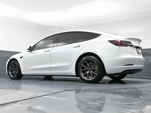 Used 2021 Tesla Model 3 Standard Range Plus image 57