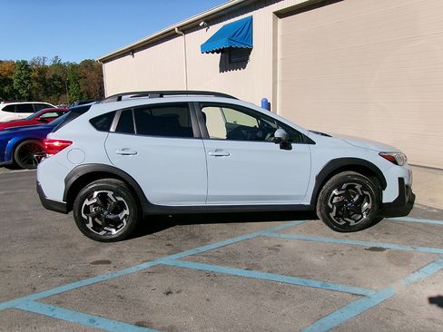 Used 2023 Subaru Crosstrek 2.5i Limited w/ Moonroof Package AWD/4WD image 6