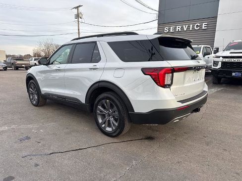 New 2026 Ford Explorer Active w/ Active Comfort Package AWD/4WD image 9