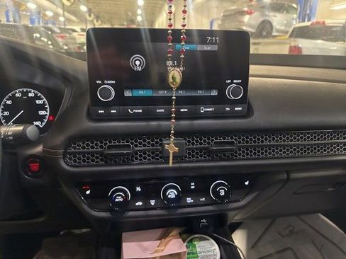 Used 2023 Honda HR-V Sport image 6