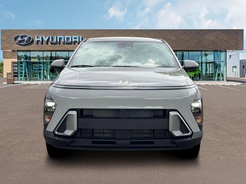 New 2026 Hyundai Kona SE image 12