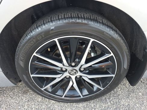 Certified 2024 Toyota Camry SE image 6