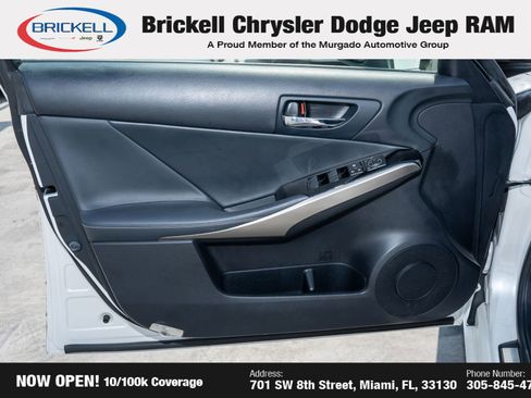 Used 2016 Lexus IS 200t image 10