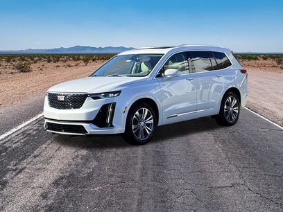 New 2025 Cadillac XT6 Premium Luxury