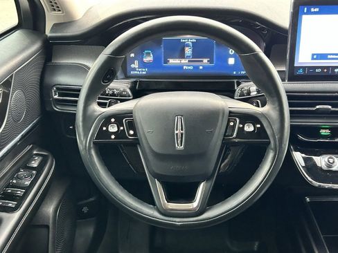 Used 2023 Lincoln Corsair Reserve w/ Equipment Group 201A image 13