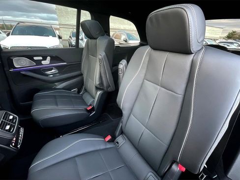 Used 2025 Mercedes-Benz GLS 450 GLS 450 image 18