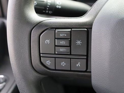 Used 2024 Ford F550 4x4 Regular Cab Super Duty image 19