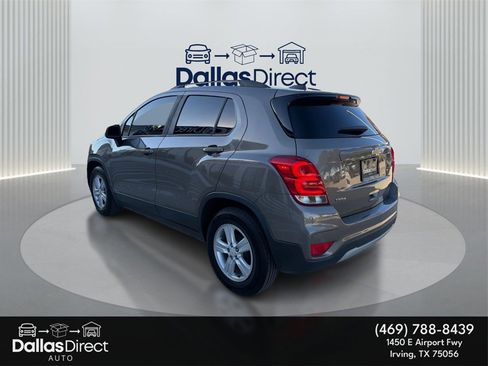 Used 2021 Chevrolet Trax LT w/ Driver Confidence Package image 8