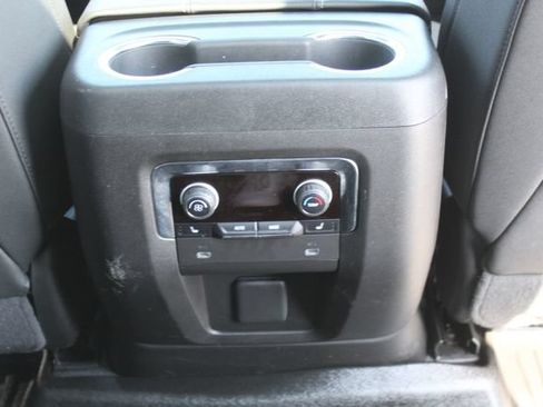 Used 2023 Chevrolet Tahoe Premier AWD/4WD image 20