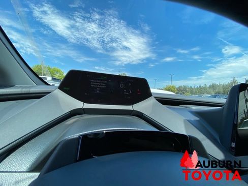 New 2026 Toyota Prius Plug-In Hybrid FWD image 31