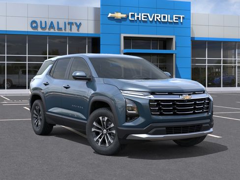 New 2027 Chevrolet Equinox LT w/ Convenience Package II FWD image 31