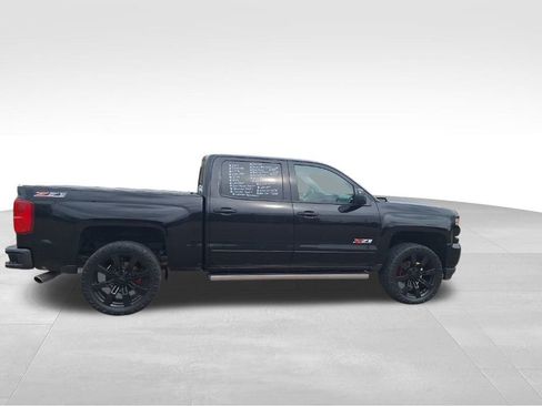 Used 2017 Chevrolet Silverado 1500 LTZ Z71 w/ LTZ Plus Package image 9