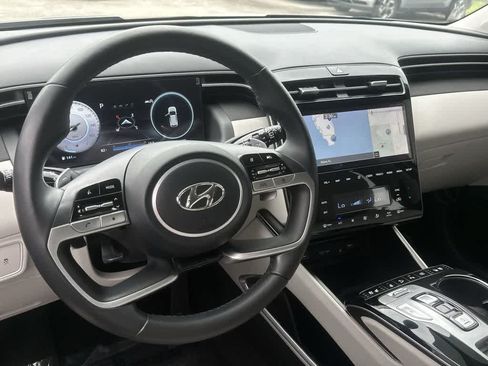 Used 2023 Hyundai Tucson Limited FWD image 13