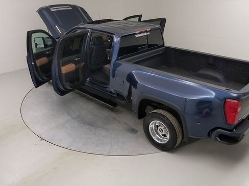 Used 2021 Chevrolet Silverado 3500 High Country image 56