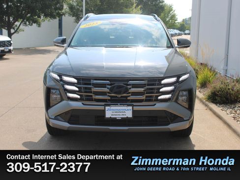 Used 2025 Hyundai Tucson Limited AWD/4WD image 4