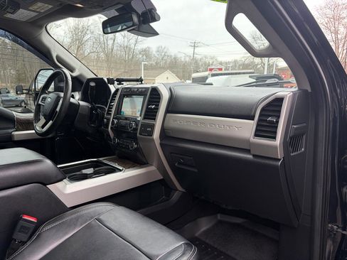 Used 2019 Ford F250 Lariat w/ Lariat Ultimate Package image 59