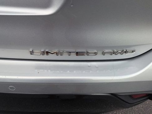 Used 2021 Toyota Highlander Limited AWD/4WD image 12