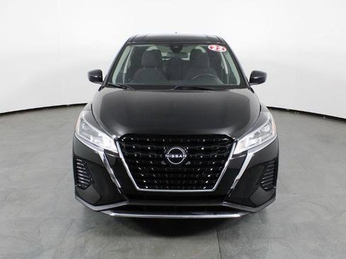 Certified 2022 Nissan Kicks S FWD image 11