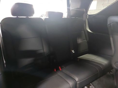 Used 2026 Chevrolet Traverse LT w/ Driver Confidence Package AWD/4WD image 12