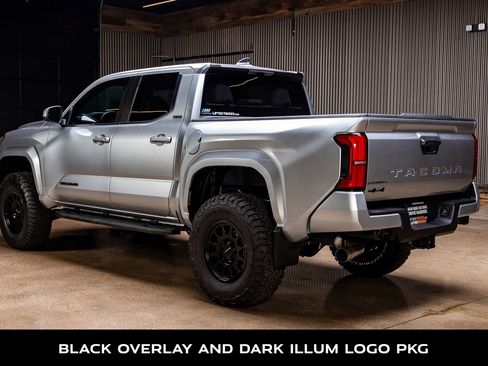 Used 2025 Toyota Tacoma SR5 image 7