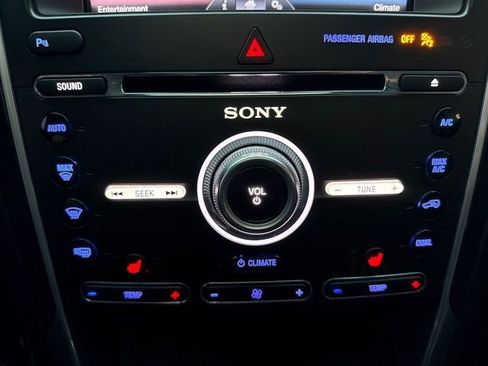 Used 2016 Ford Explorer Sport image 30