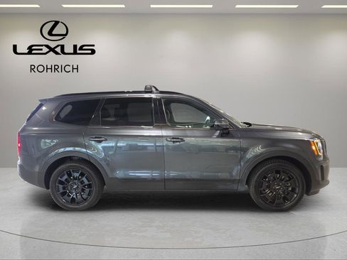 Used 2022 Kia Telluride SX w/ SX Prestige Package image 5