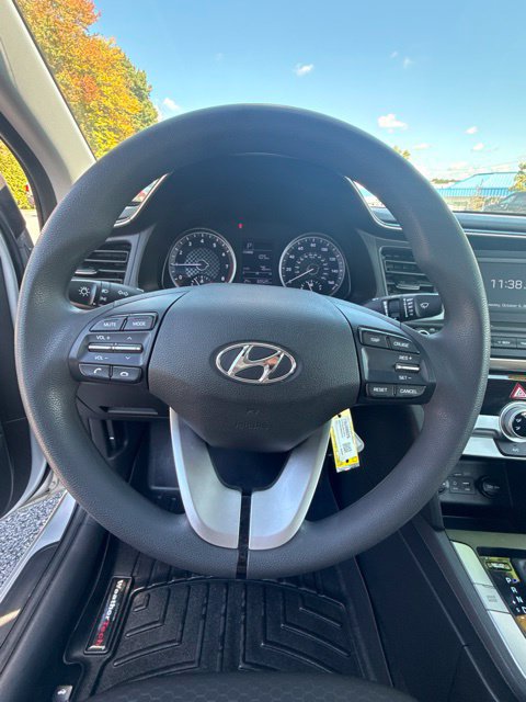 Used 2019 Hyundai Elantra SE w/ Cargo Package FWD image 12