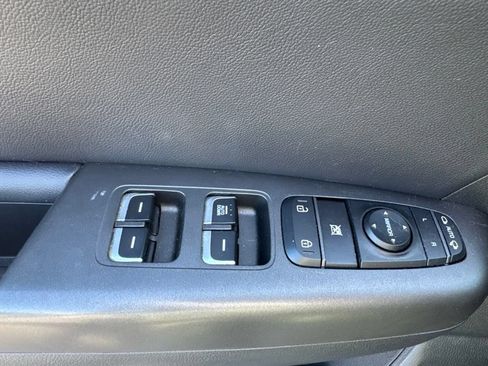 Used 2022 Kia Sportage Nightfall Edition FWD image 14