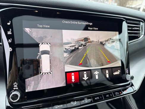 New 2025 Jeep Wagoneer Series III image 18