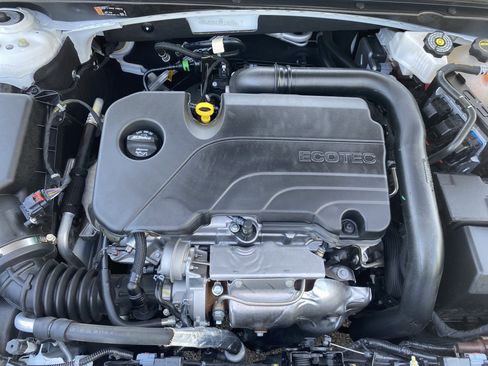 Used 2024 Chevrolet Malibu LT FWD image 23