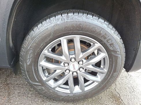 Used 2017 GMC Acadia SLT image 6