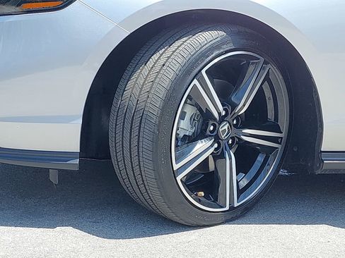 Used 2024 Honda Accord Sport image 31