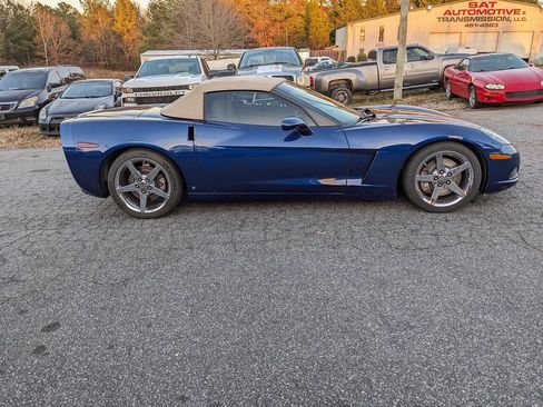 Used 2007 Chevrolet Corvette Convertible w/ Preferred Equipment Group image 9