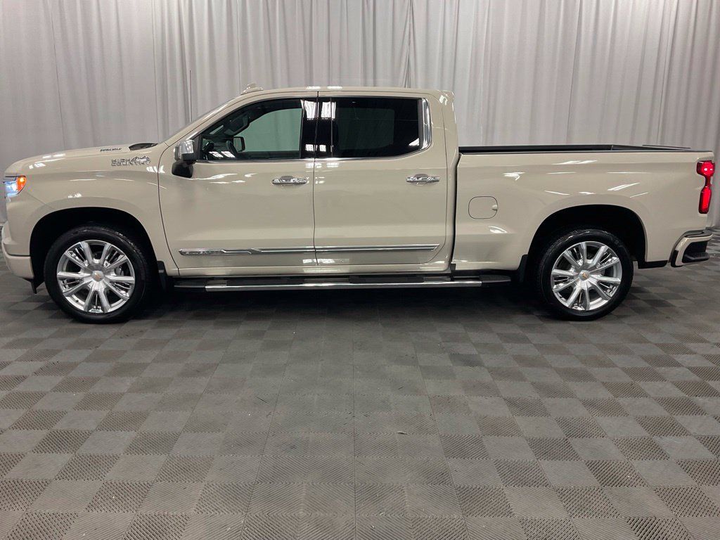 Used 2026 Chevrolet Silverado 1500 High Country w/ High Country Premium Package AWD/4WD image 7