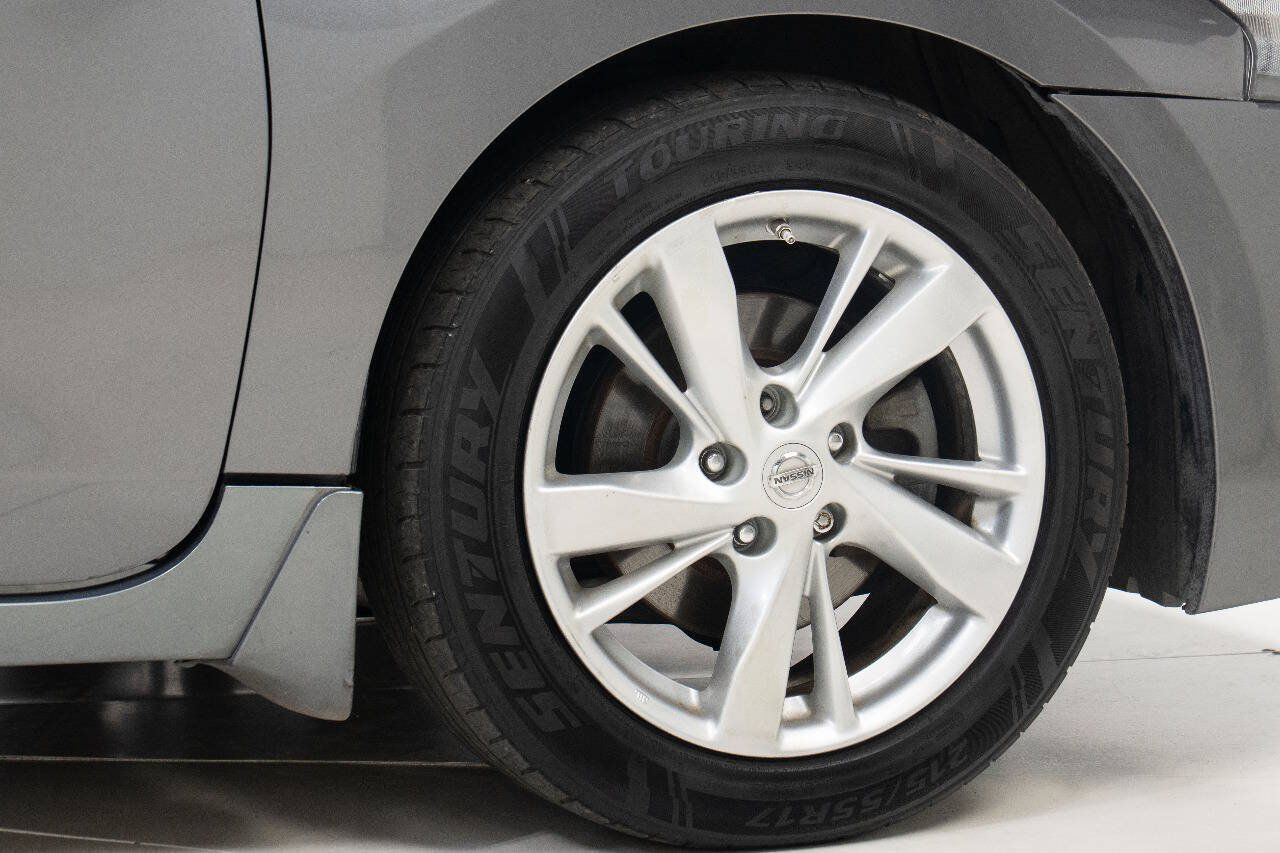 Used 2014 Nissan Altima 2.5 SV w/ Convenience Package FWD image 49