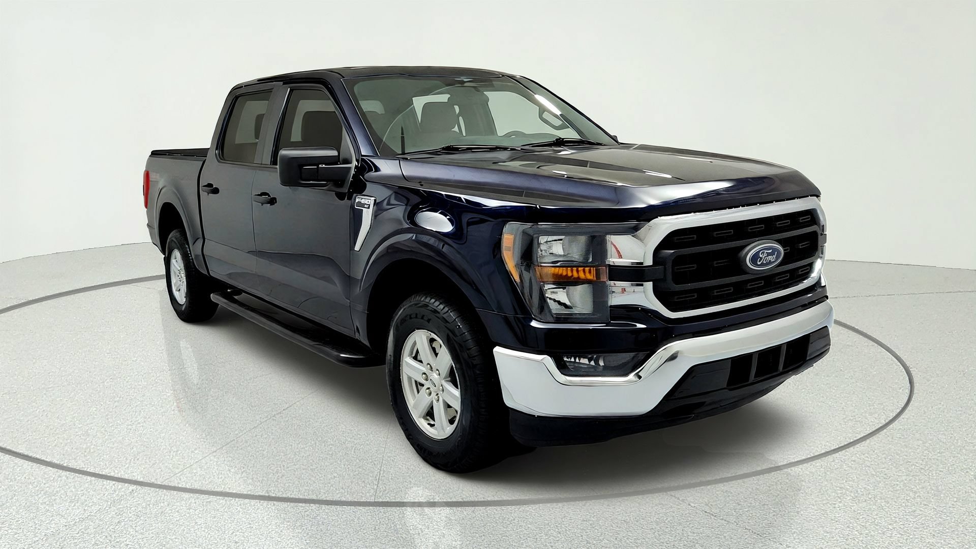Used 2023 Ford F150 XLT AWD/4WD image 7