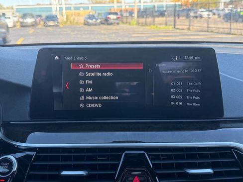 Used 2017 BMW 530i xDrive image 10