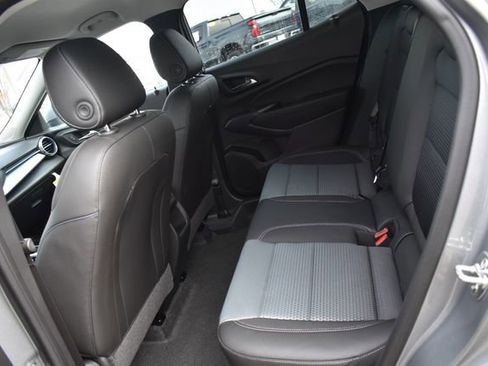 New 2026 Chevrolet Trax LT w/ LT Convenience Package image 18