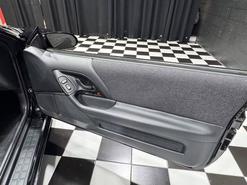 Used 1993 Chevrolet Camaro Z28 RWD image 36