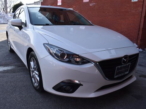 Used 2016 MAZDA MAZDA3 i Grand Touring image 9