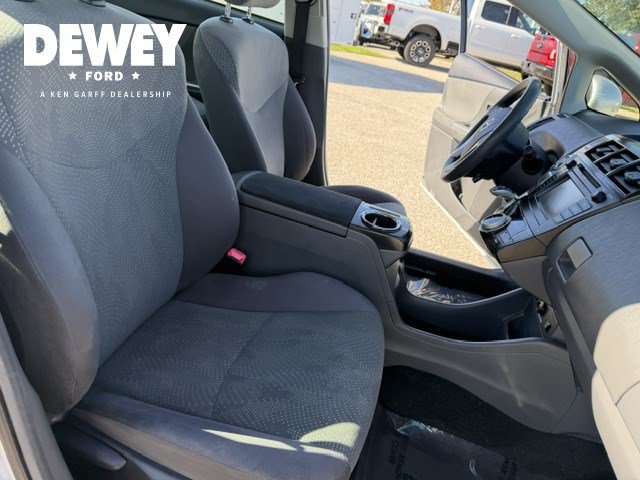 Used 2012 Toyota Prius V Two FWD image 32