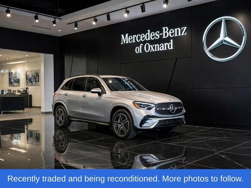 Used 2025 Mercedes-Benz GLC 300 4MATIC image 1