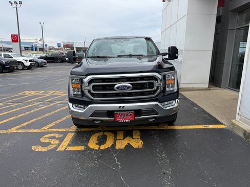 Used 2015 Ford F150 XLT w/ Equipment Group 301A Mid RWD image 2