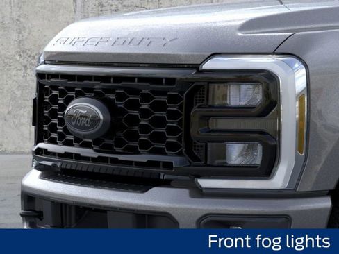 New 2026 Ford F250 Lariat w/ Black Appearance Package image 23